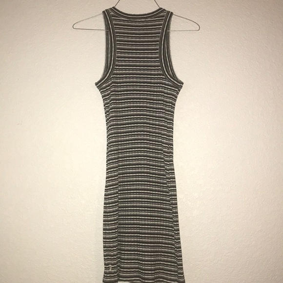 Vans dress - Picture 2 of 4